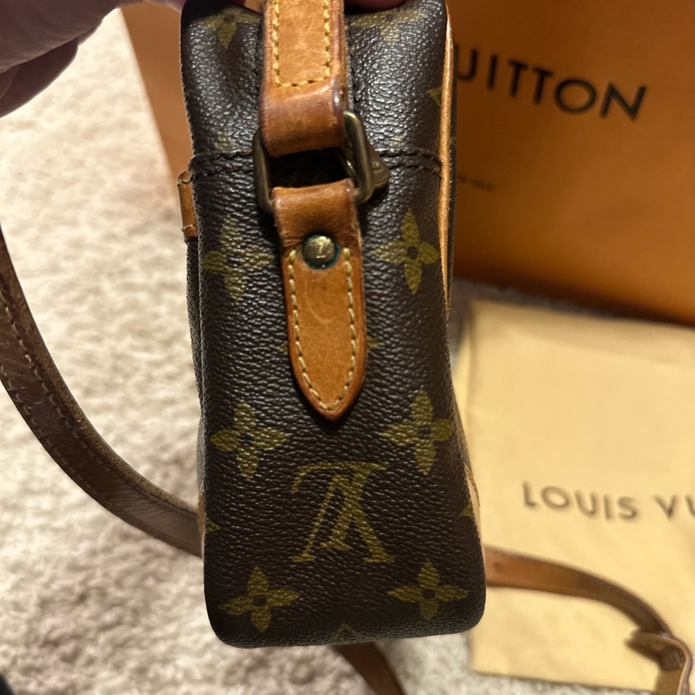 🙌🏼🙌🏼🙌🏼AUTHENTIC LOUIS VUITTON CROSSBODY🙌🏼🙌🏼🙌🏼 - Picture 6 of 12